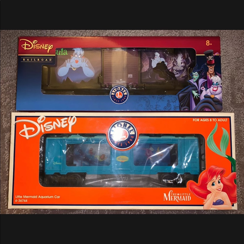 NIB Lionel Little Mermaid Ariel Aquarium And Villain Ursula Box Cars Set